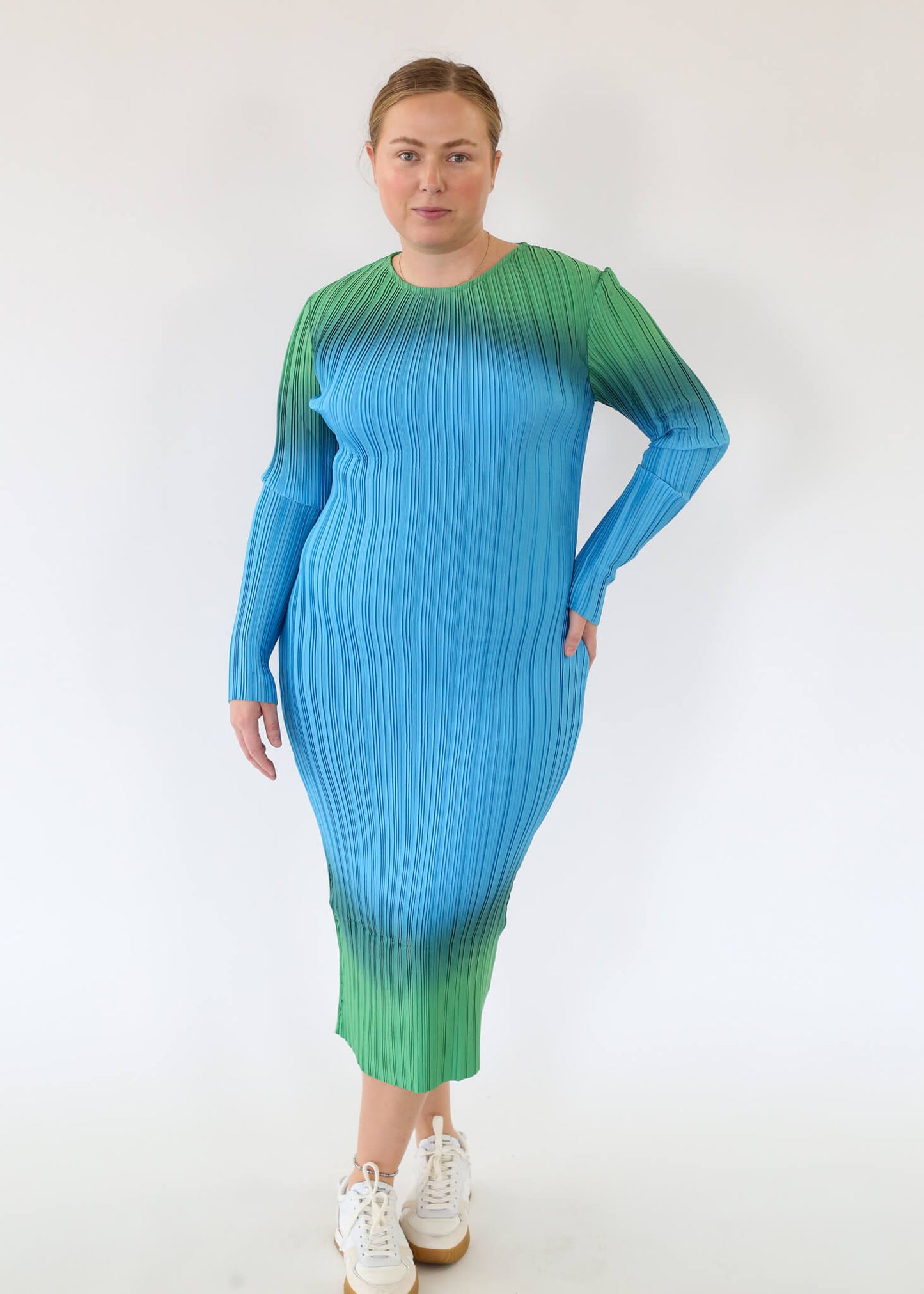 Box Pleat Crew Neck Midi