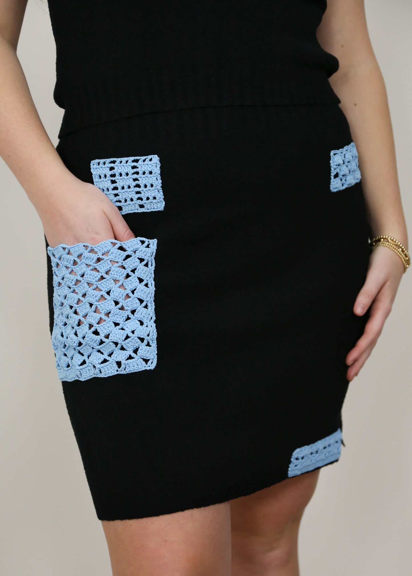 Dan Loop Yarn Mini Skirt